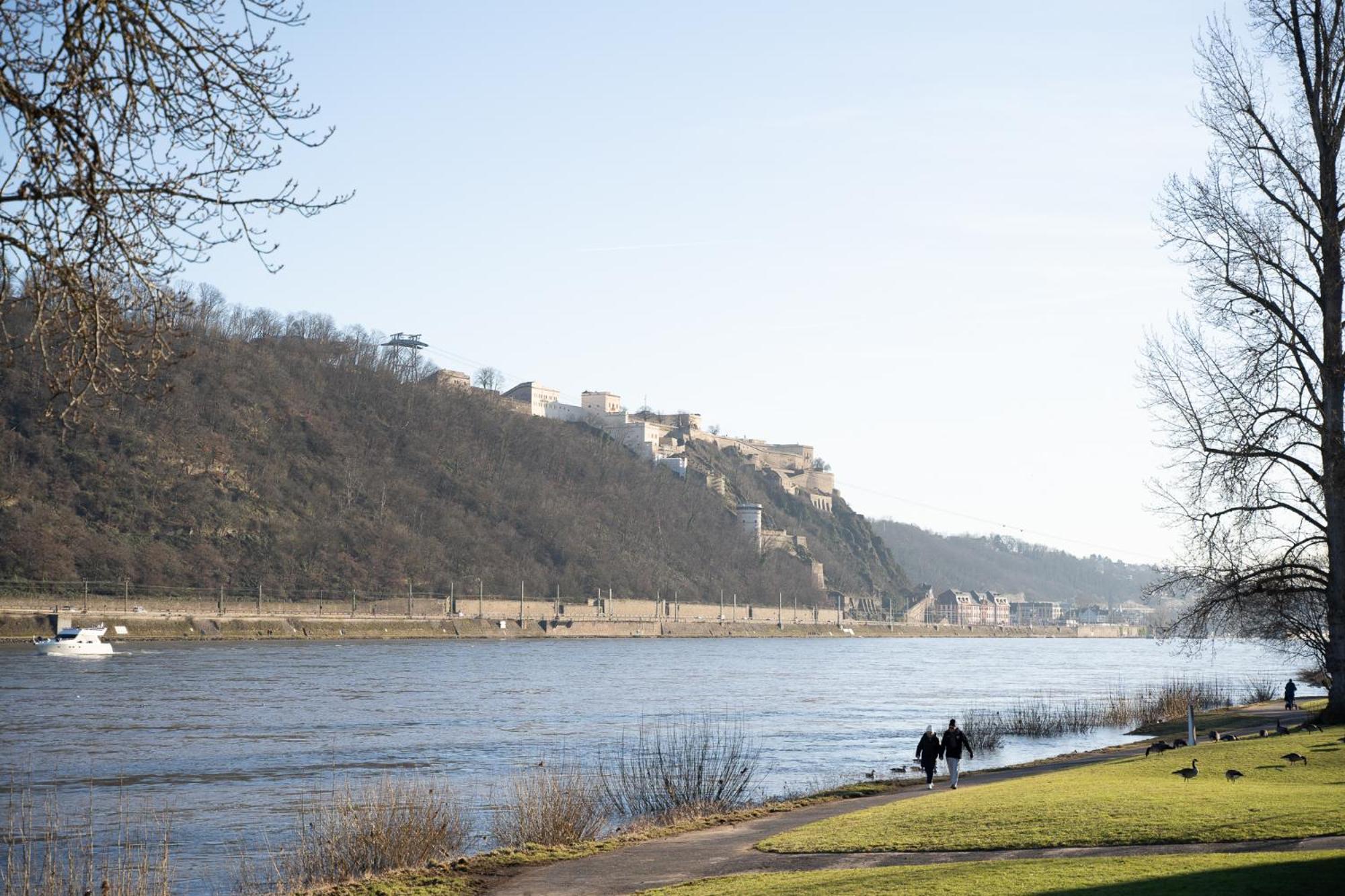 Gemuetliche Rheinblick Residenz Διαμέρισμα Κόμπλεντς Εξωτερικό φωτογραφία